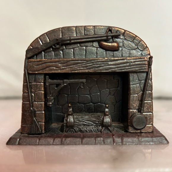 Pencil sharpener Vintage Die-cast miniature Fireplace collectible office, work - Picture 1 of 5